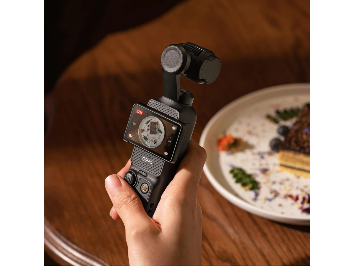 DJI Osmo Pocket 3 Standard Combo gallery thumbnail
