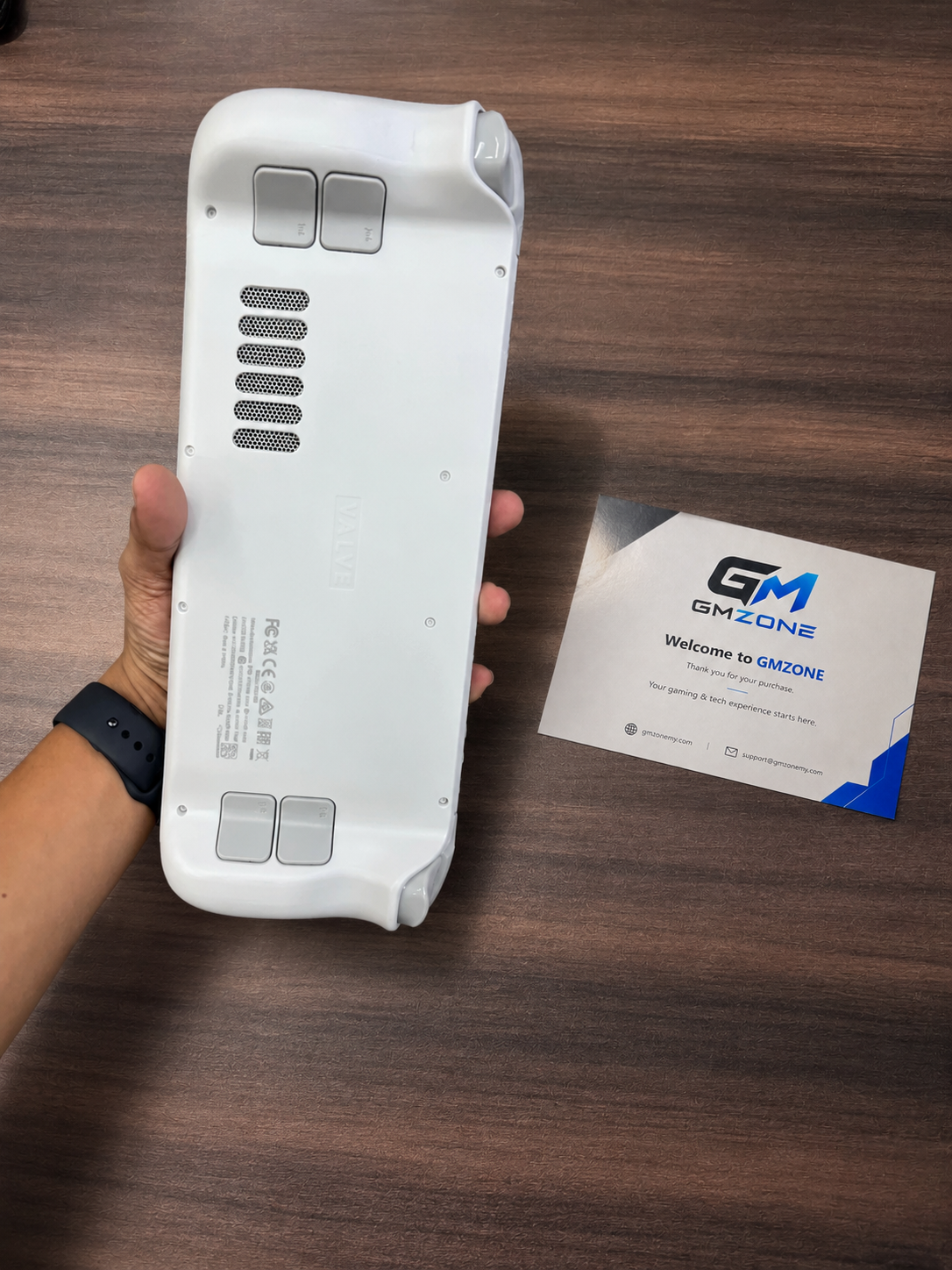 Steamdeck OLED 1TB Internal — Pre-Owned gallery thumbnail