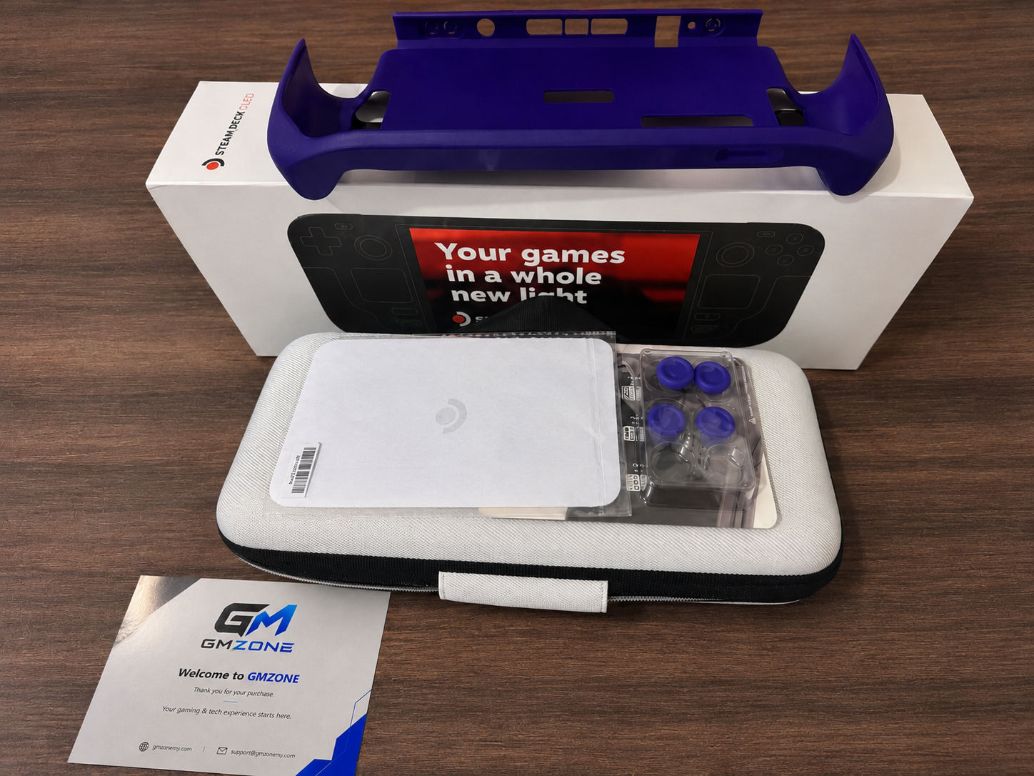 Steam Deck OLED 1TB Limited Edition White — Pre-Owned gallery thumbnail