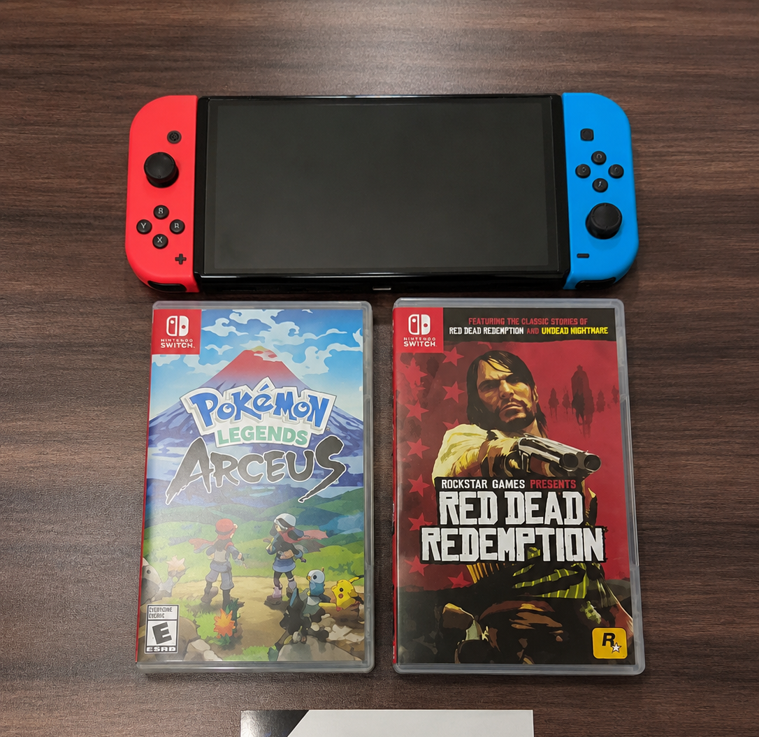 Nintendo Switch OLED 64GB — Pre-Owned gallery thumbnail