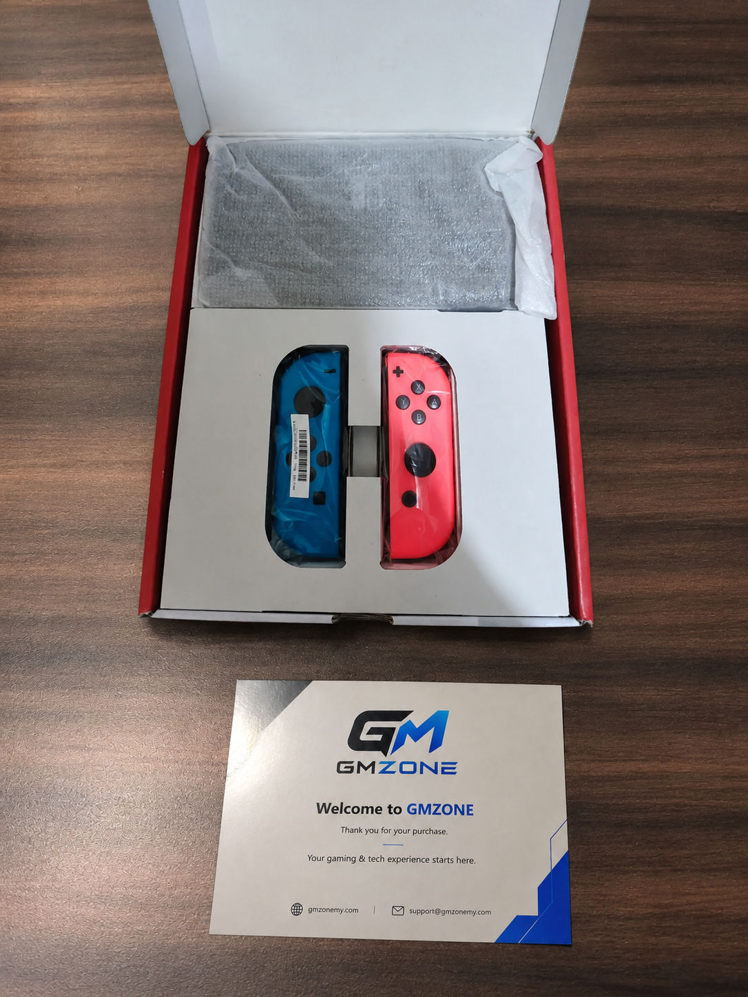 Nintendo Switch OLED 64GB — Pre-Owned gallery thumbnail